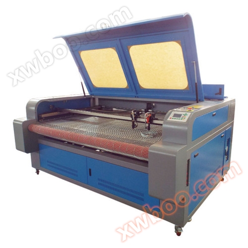 Maszyna do cięcia laserowego 1815 dla przemysłu pluszowych zabawek