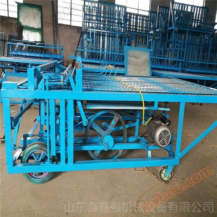 Fully automatic grass curtain machine, reed processing grass curtain machine, Xinjiaqiang spot dry and wet grass electric grass curtain weaving machine