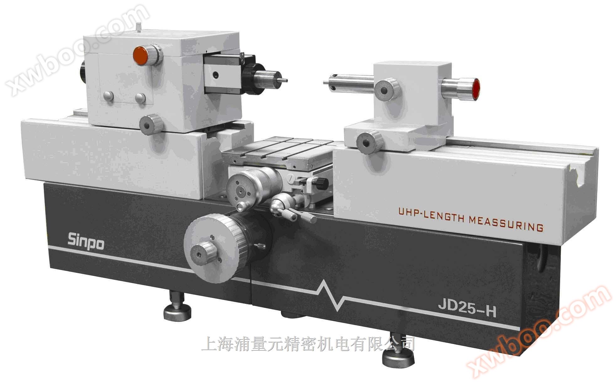 Universal length measuring instrument for data processing
