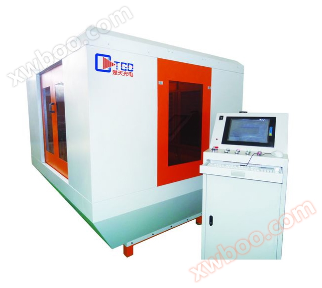 Velkoproformový laserový stříkač