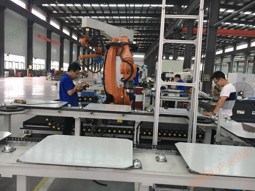 Action bracket automatic line